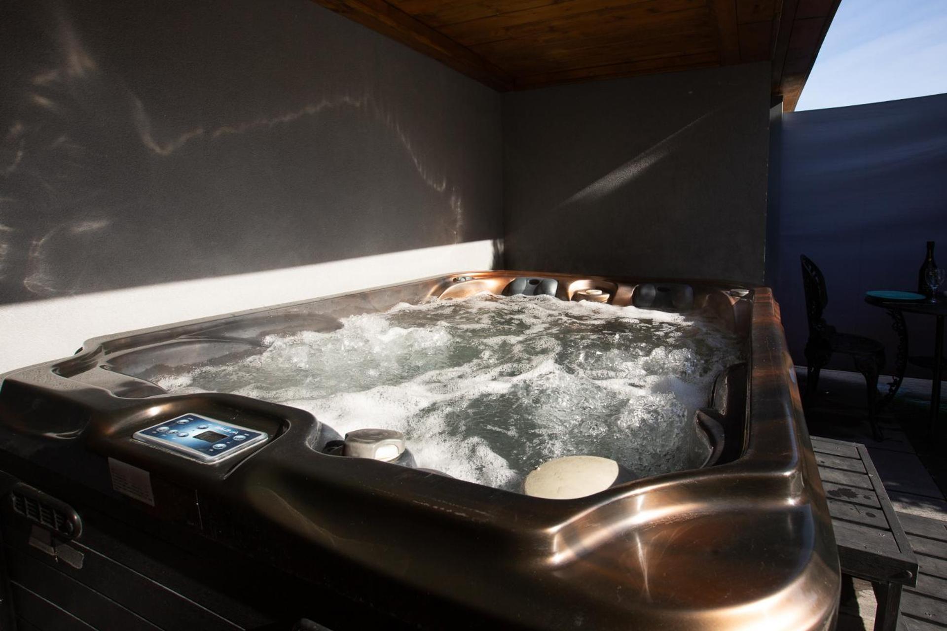 Gites Spa Strasbourg - Studio Romantique, Jacuzzi, Sauna, Terrasse Privee Furdenheim Kültér fotó