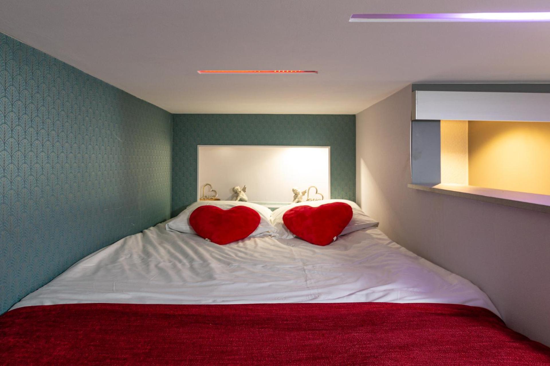 Gites Spa Strasbourg - Studio Romantique, Jacuzzi, Sauna, Terrasse Privee Furdenheim Kültér fotó